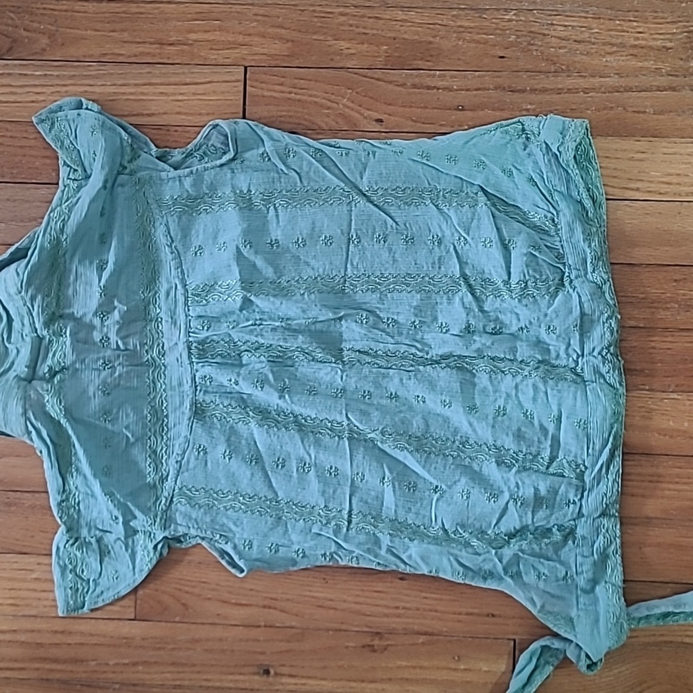 Maternity Top - Size Small - Picture 5 of 5